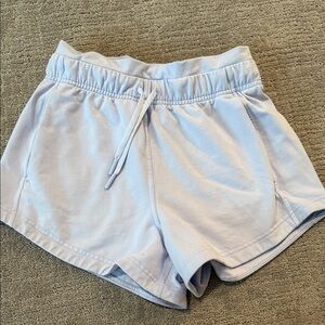 Lululemon inner glow shorts 2.5”